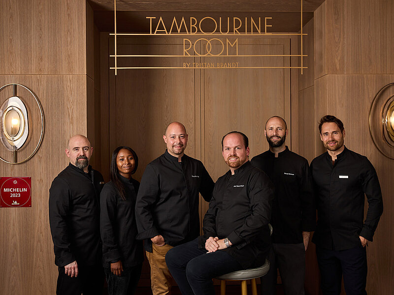 Team im Tambourine Room by Tristan Brandt. Foto: Michael Pisarri